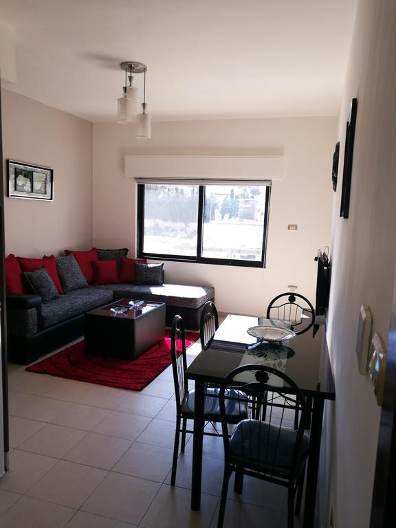 Cozy Dair Ghbar Apartment Amman Eksteriør billede